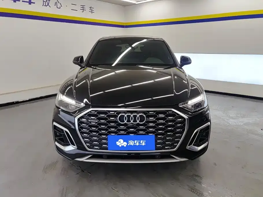 Audi Q5L Sportback — фото 7