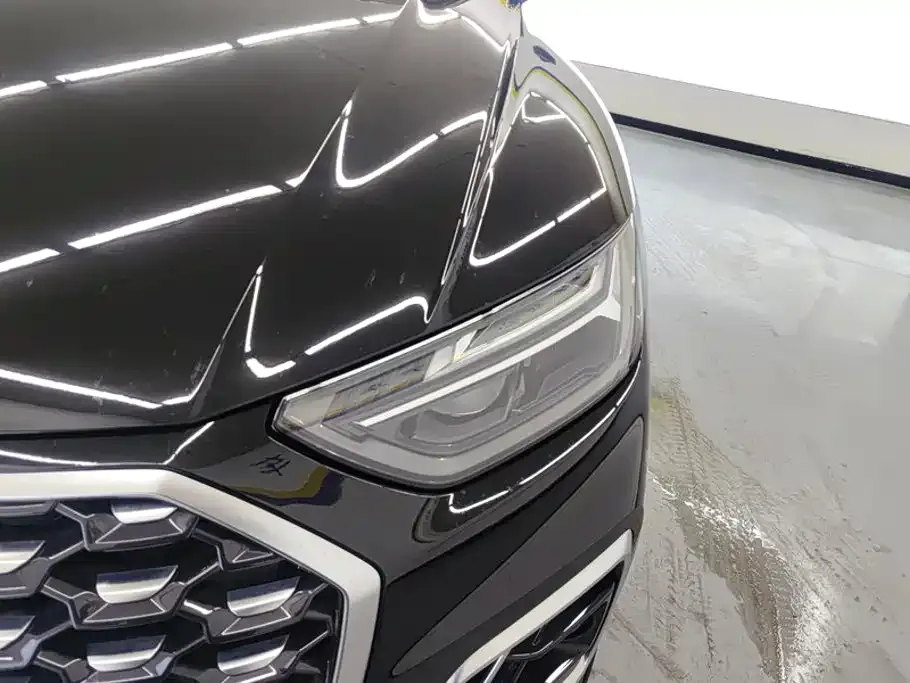 Audi Q5L Sportback — фото 6