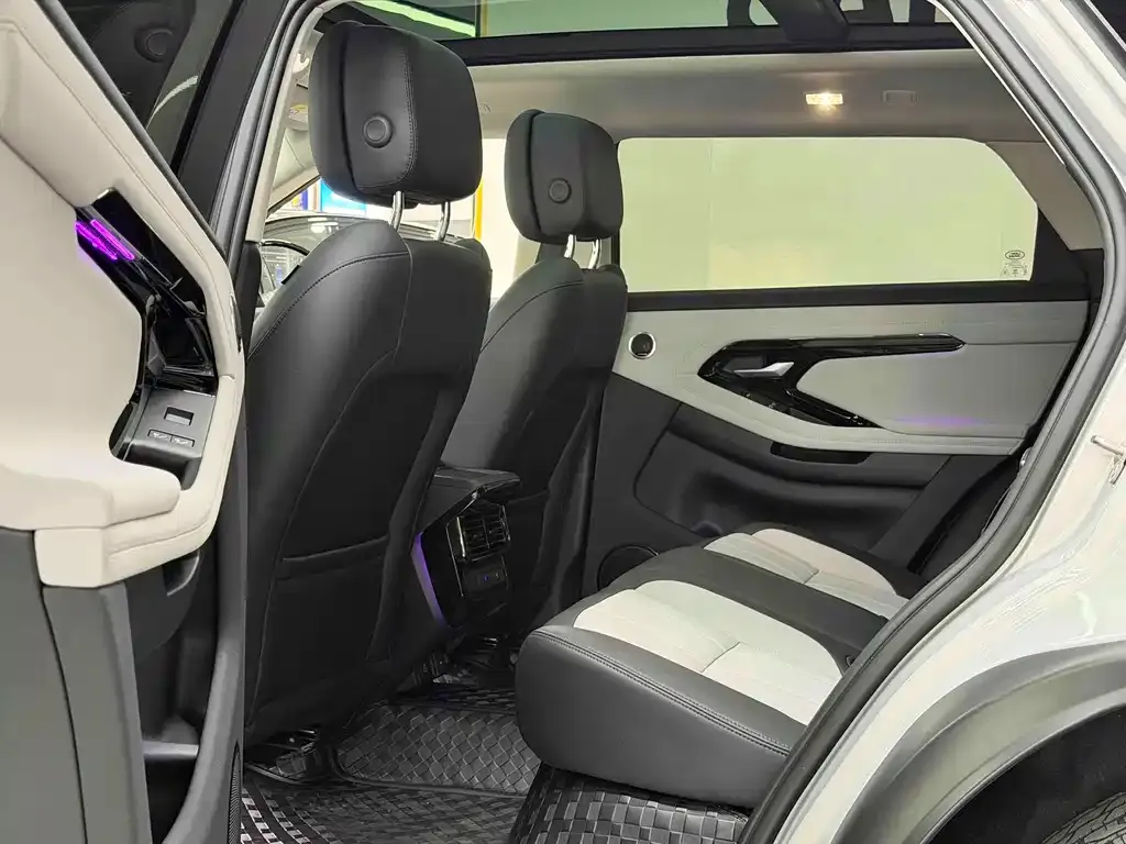 Land Rover Evoque — фото 6