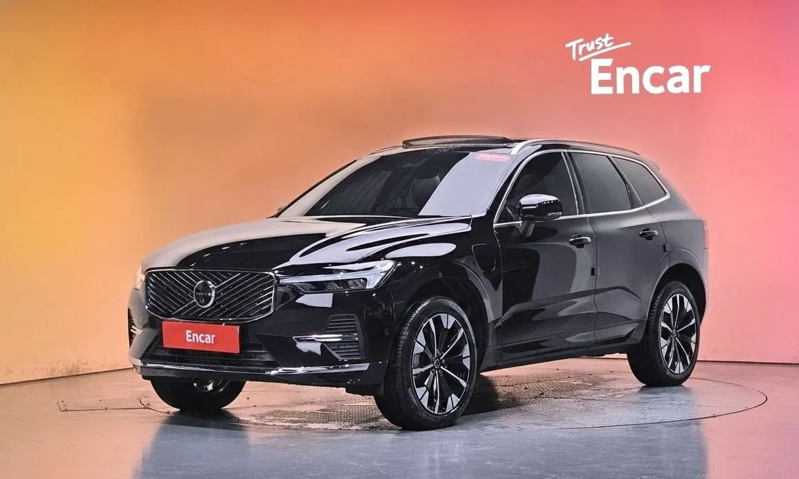 Volvo XC60 — фото 1