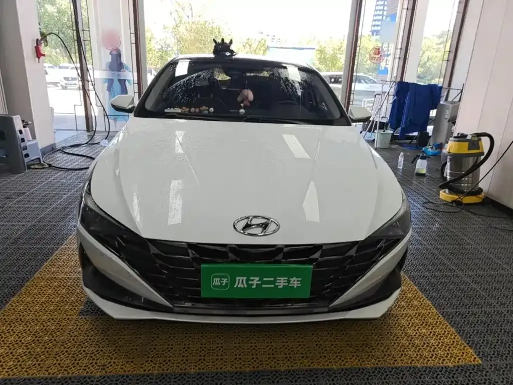 Hyundai Elantra — фото 6