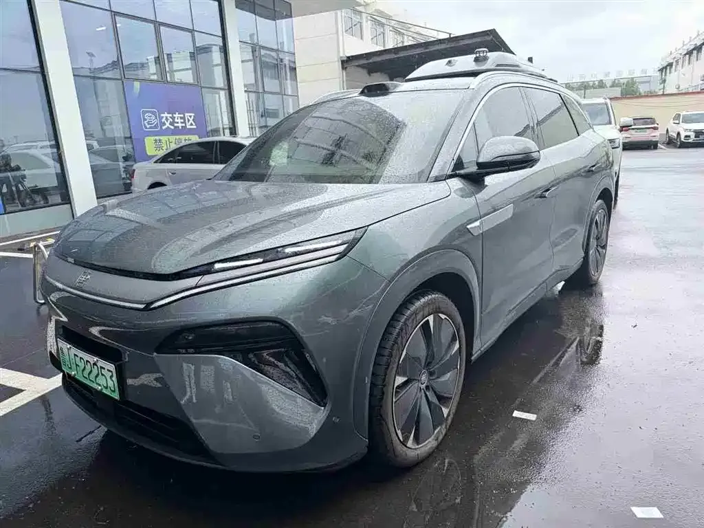 BYD Tang L — фото 1