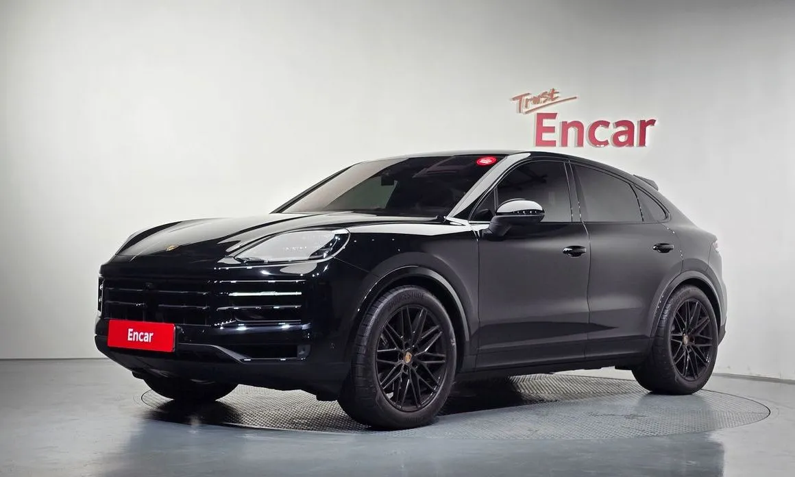 Porsche Cayenne — фото 1