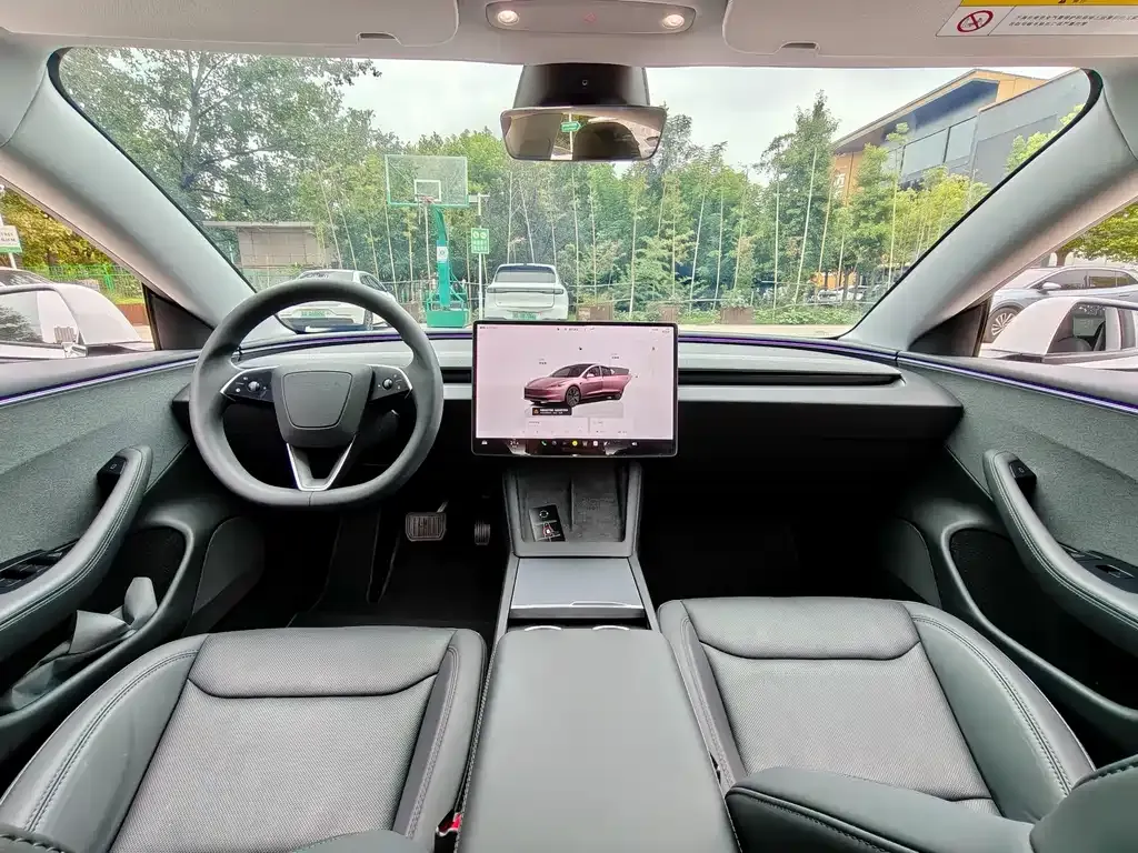 Tesla Model 3 — фото 10