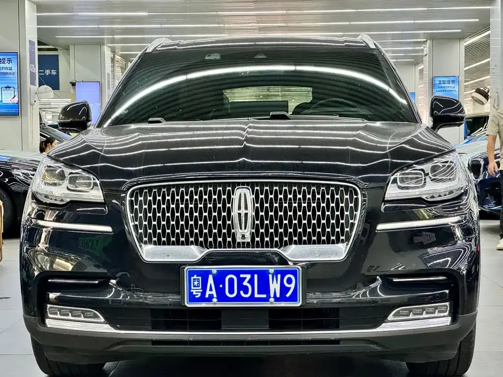 Lincoln Aviator — фото 6