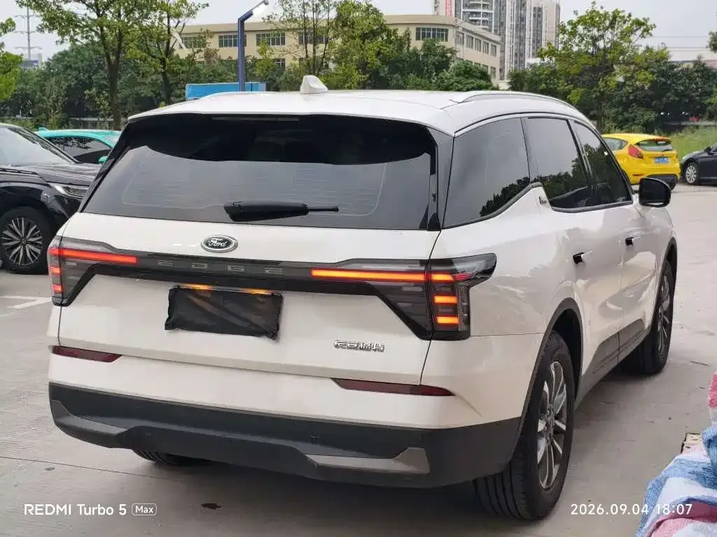 Ford Edge — фото 2