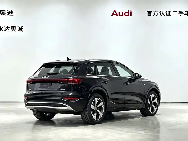 Audi Q6L e-tron — фото 2