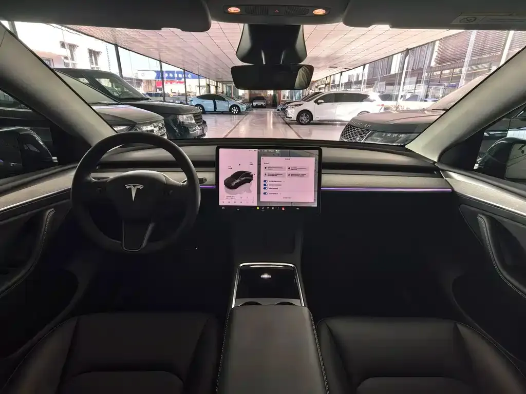 Tesla Model Y — фото 4