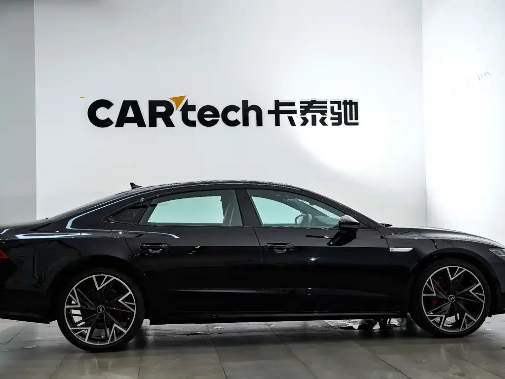 Audi A7L — фото 3