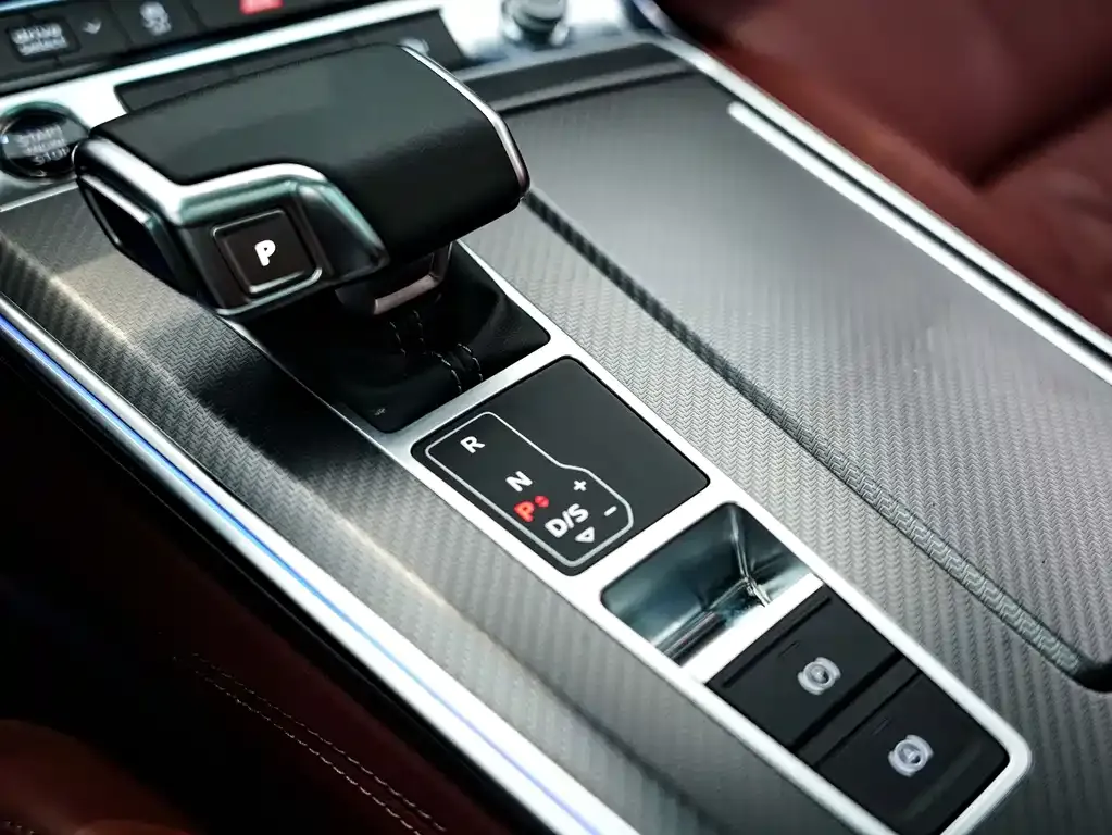 Audi A7L — фото 7