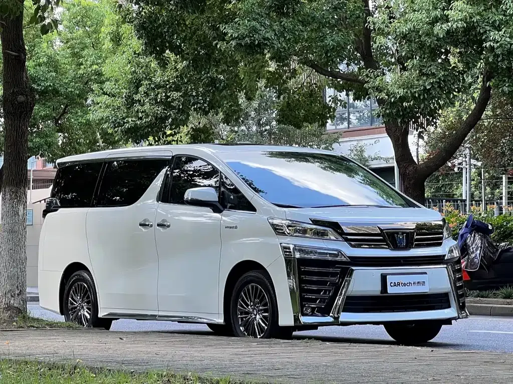 Toyota Vellfire — фото 9