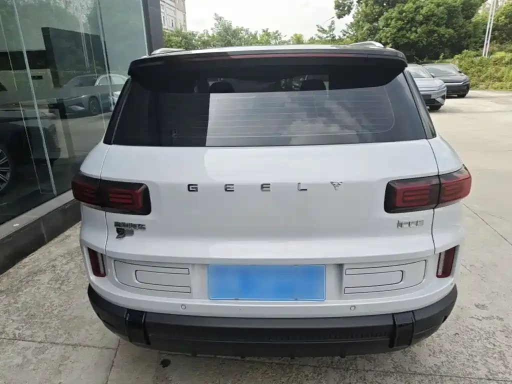 Geely Icon — фото 9