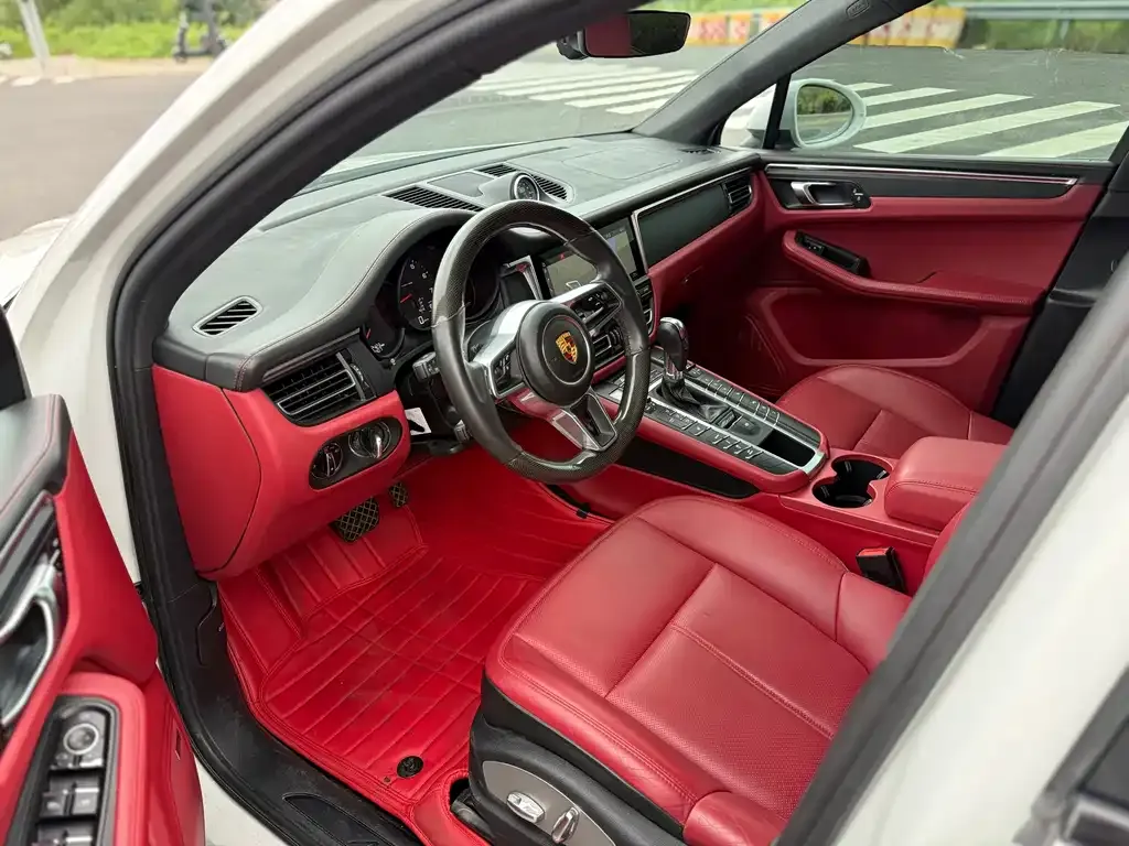 Porsche Macan — фото 7