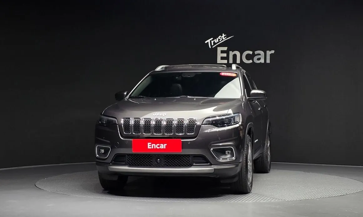 Jeep Cherokee — фото 5