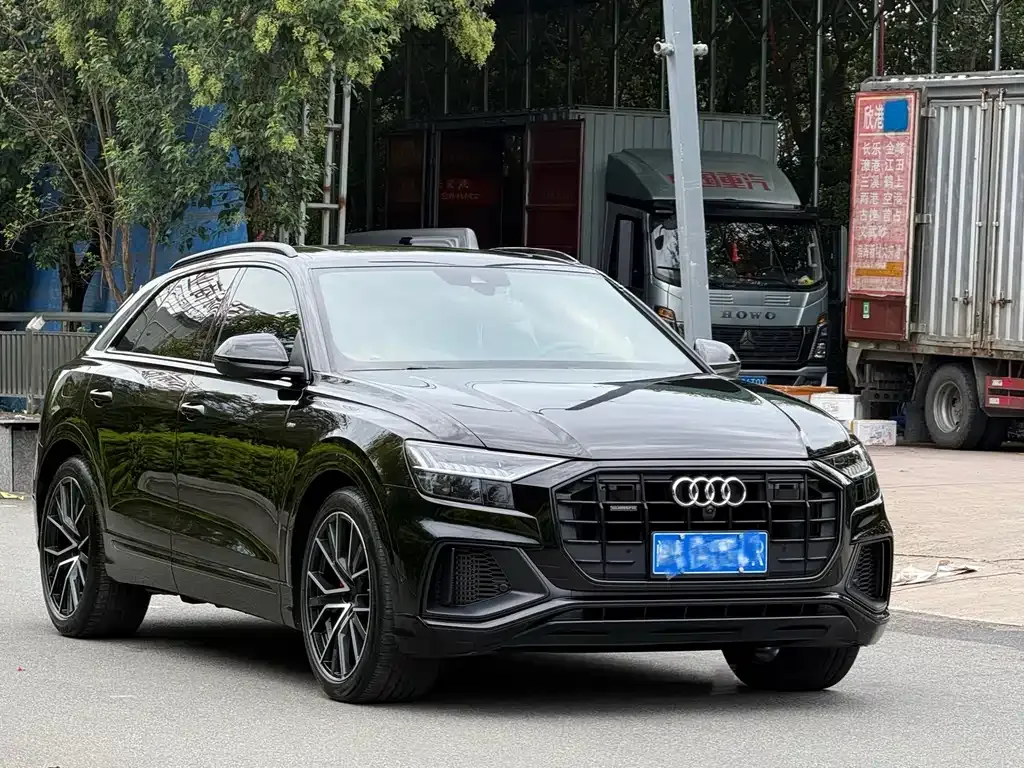 Audi Q8 — фото 4