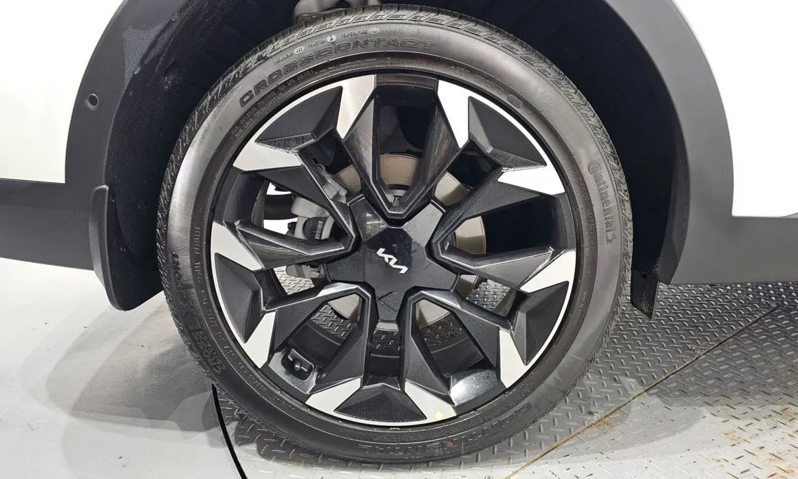 Kia Sorento — фото 9