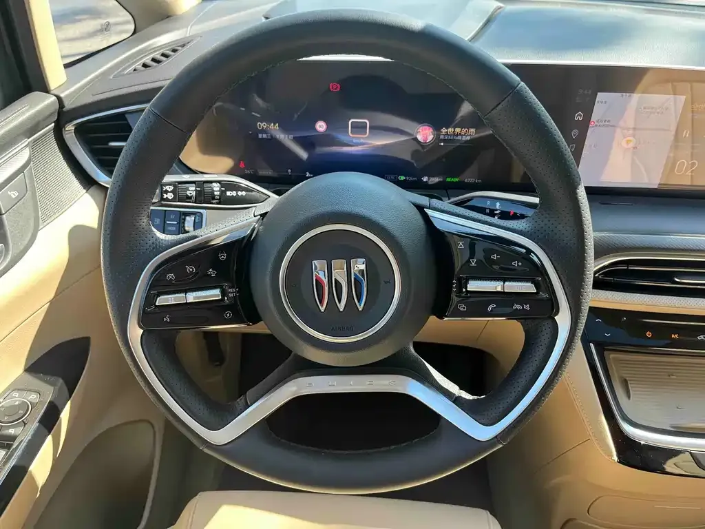 Buick GL8 Hybrid — фото 3