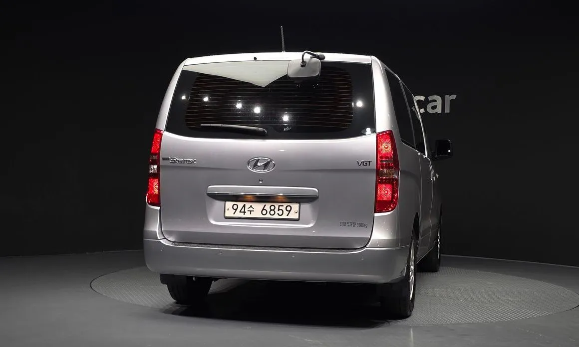 Hyundai Starex — фото 2