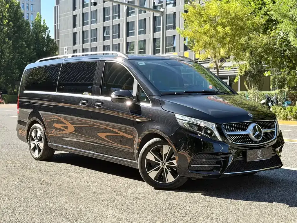 Mercedes-Benz V-Class — фото 9