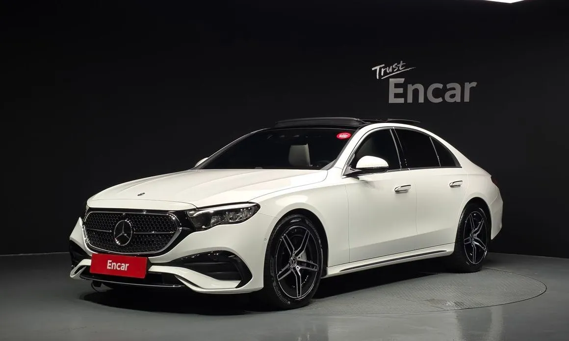 Mercedes-Benz E-Class — фото 1