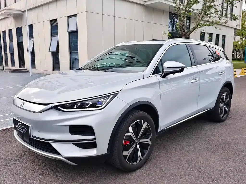 BYD Tang New Energy — фото 1