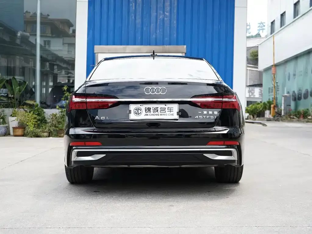 Audi A6L — фото 3