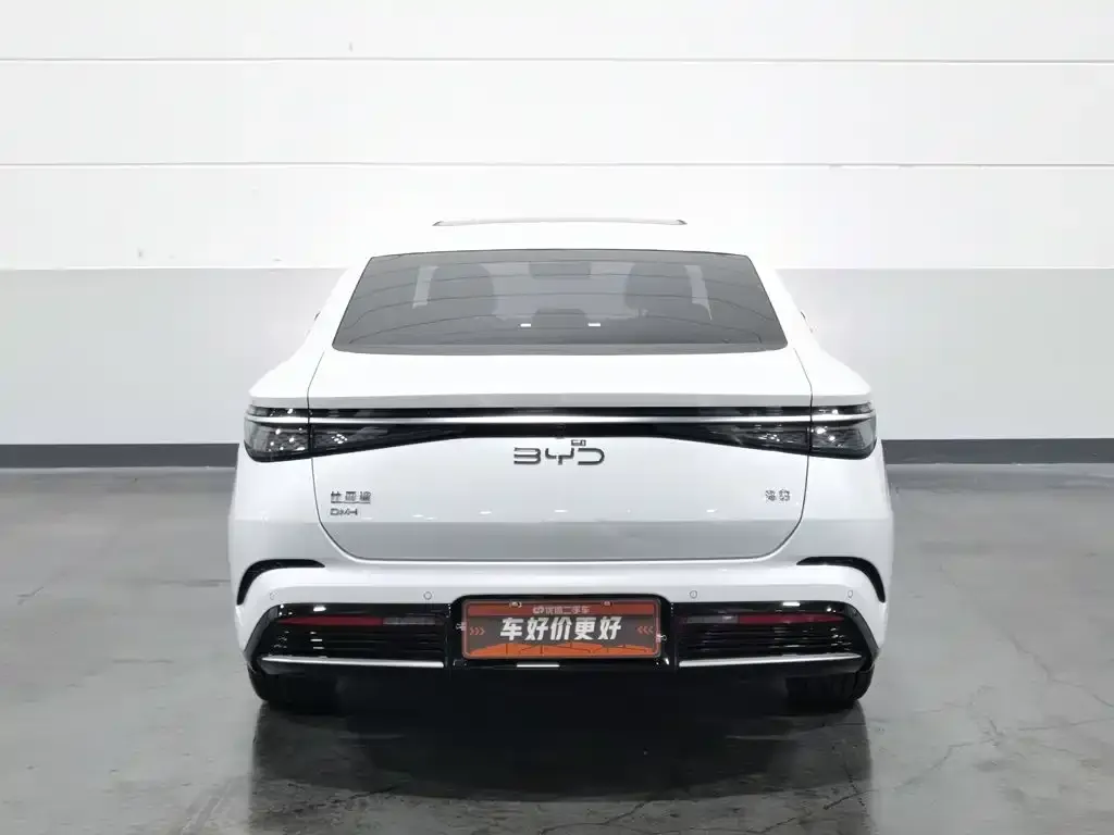 BYD Seal — фото 4
