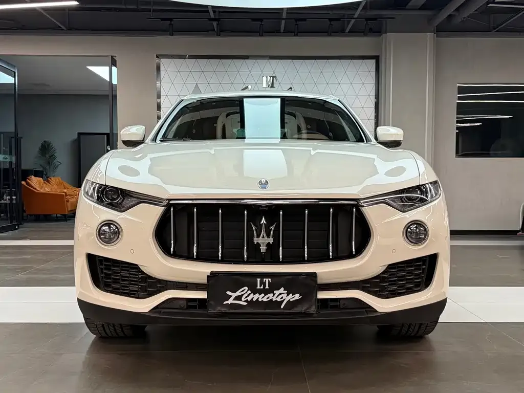 Maserati Levante — фото 4