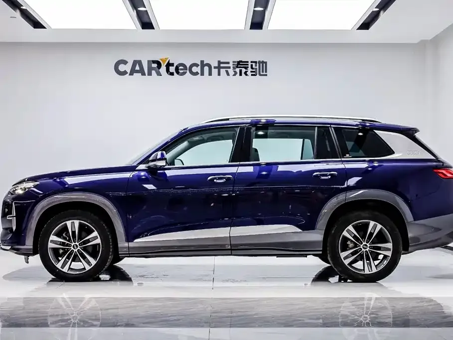 Audi Q6 — фото 3