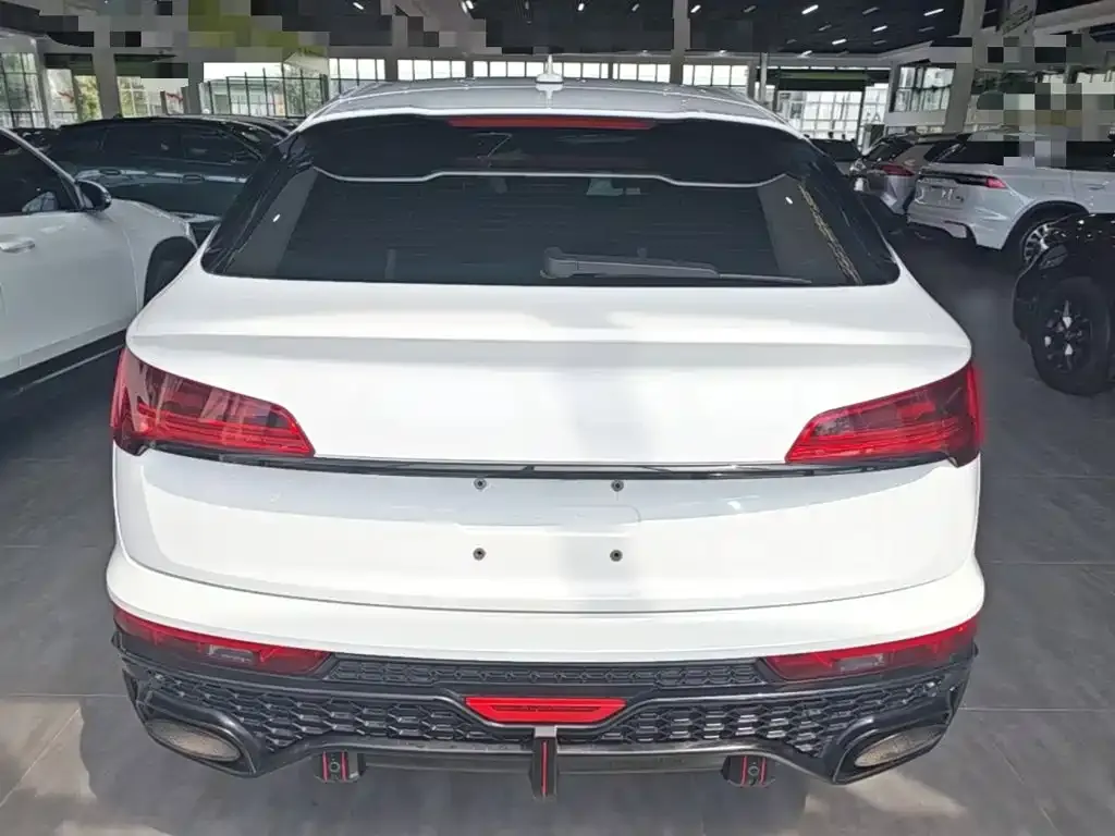 Audi Q5L Sportback — фото 9