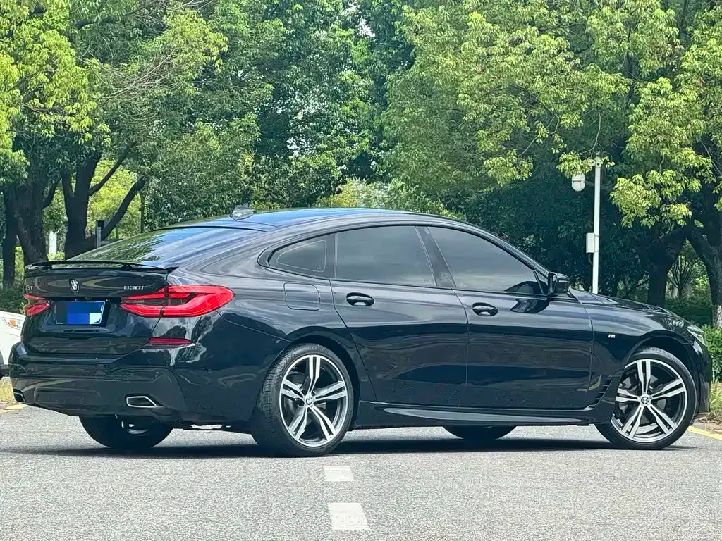 BMW 6 Series GT — фото 10