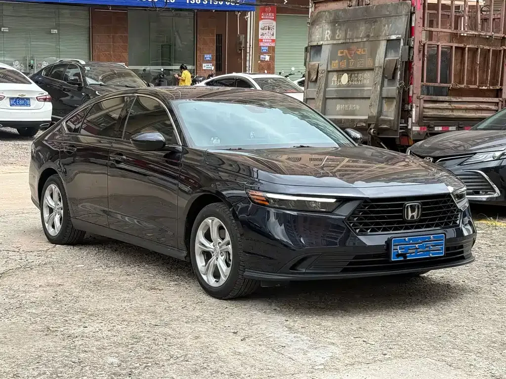 Honda Accord — фото 4