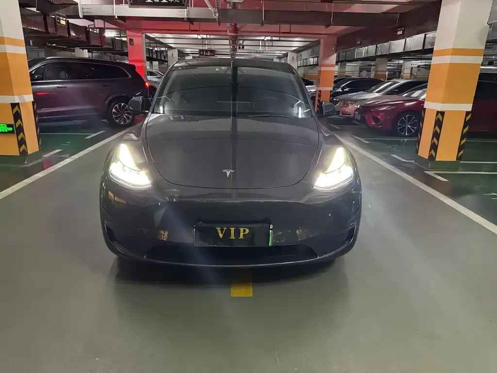 Tesla Model Y — фото 7