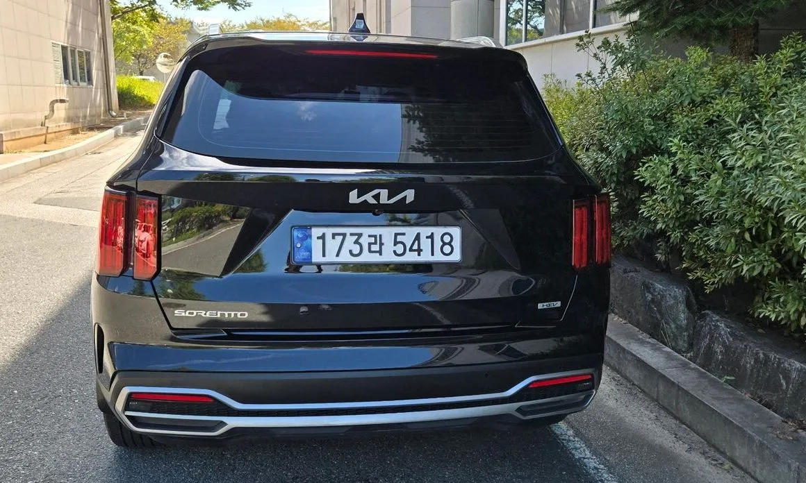 Kia Sorento — фото 5