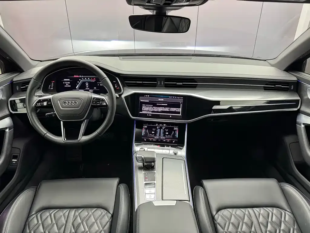 Audi A6L — фото 5