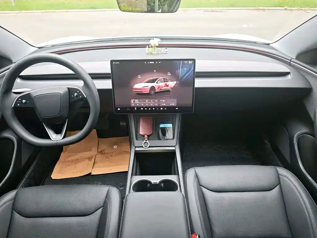 Tesla Model 3 — фото 6