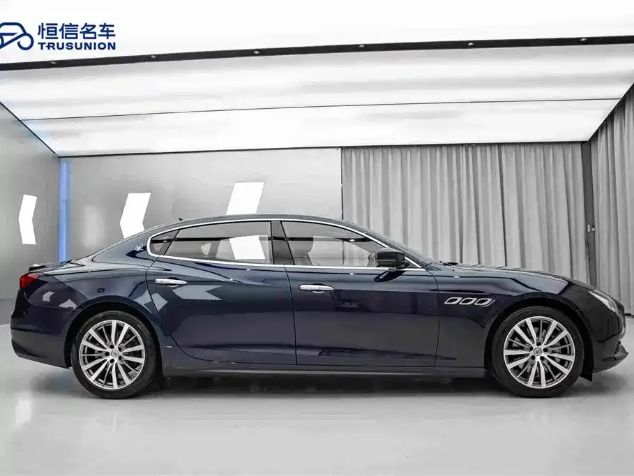 Maserati Quattroporte — фото 2