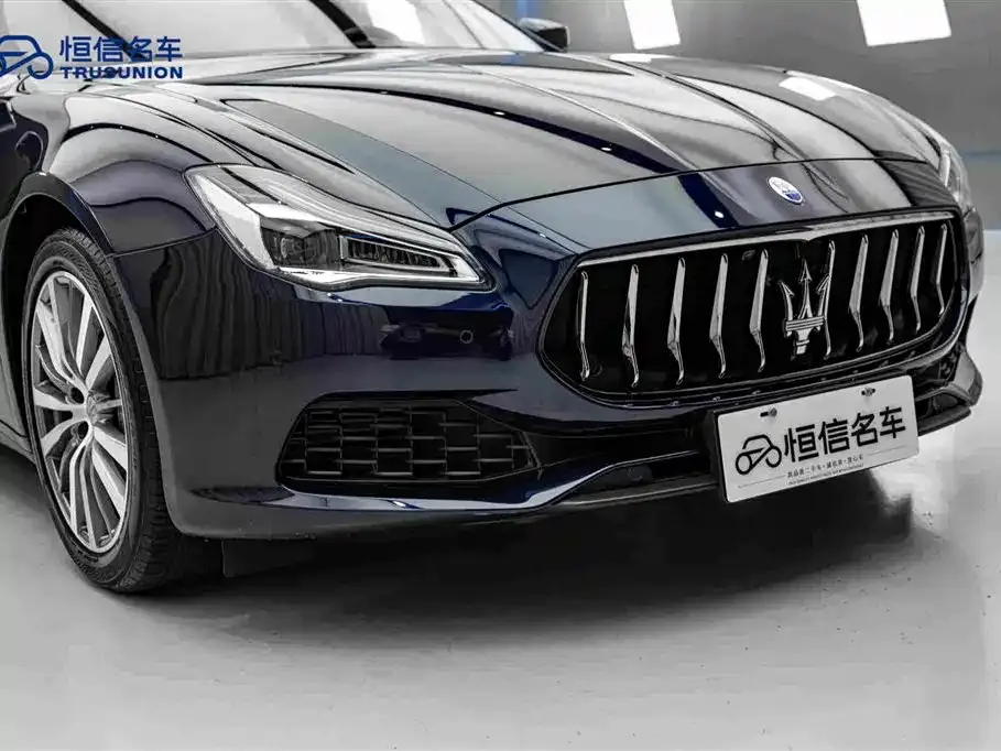 Maserati Quattroporte — фото 6