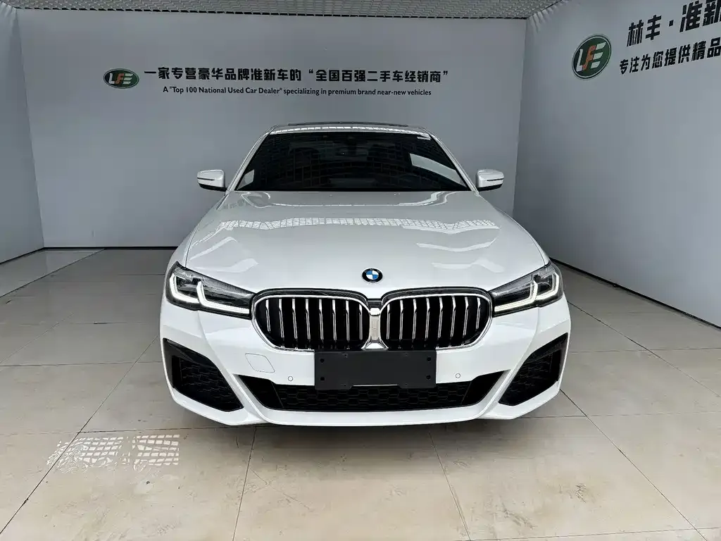 BMW 5 Series — фото 4