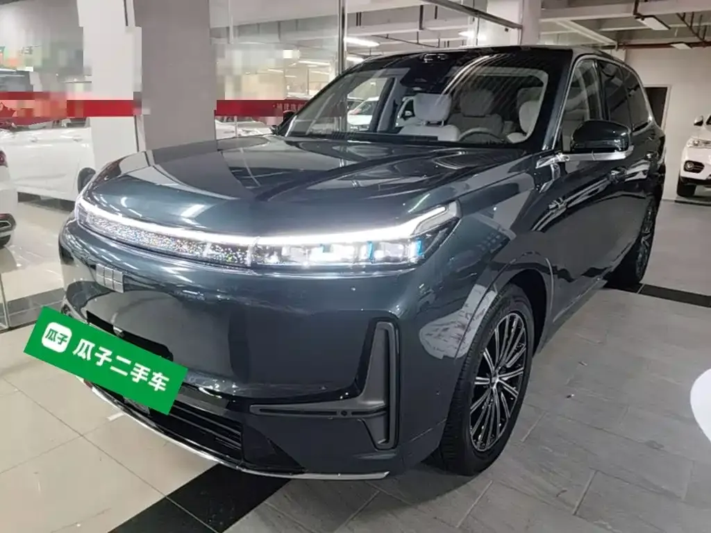 Geely Galaxy M9 — фото 10