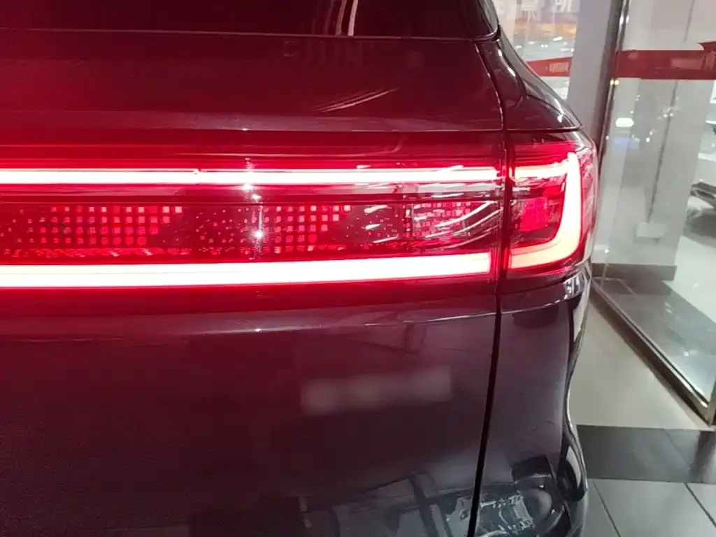 Geely Galaxy M9 — фото 4