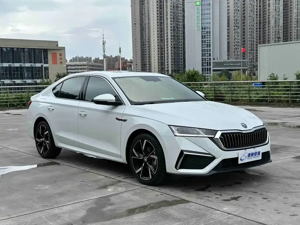Skoda Octavia — фото 3