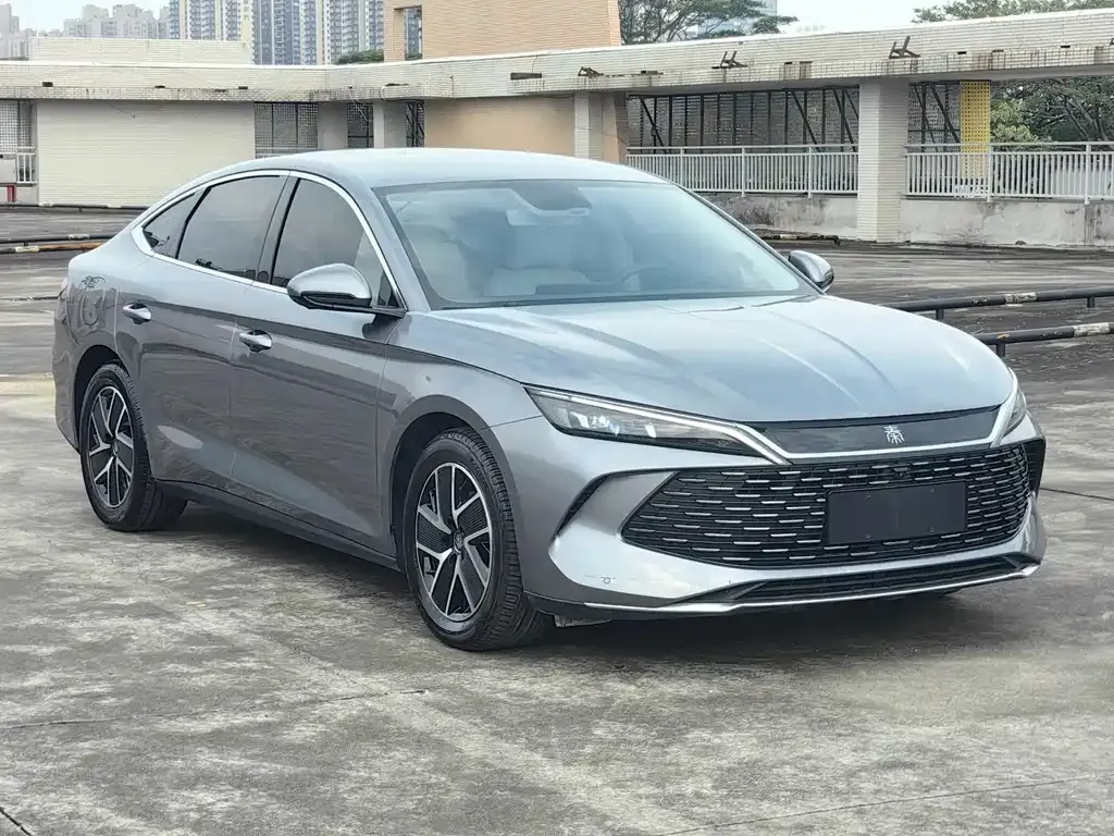 BYD Qin L — фото 10