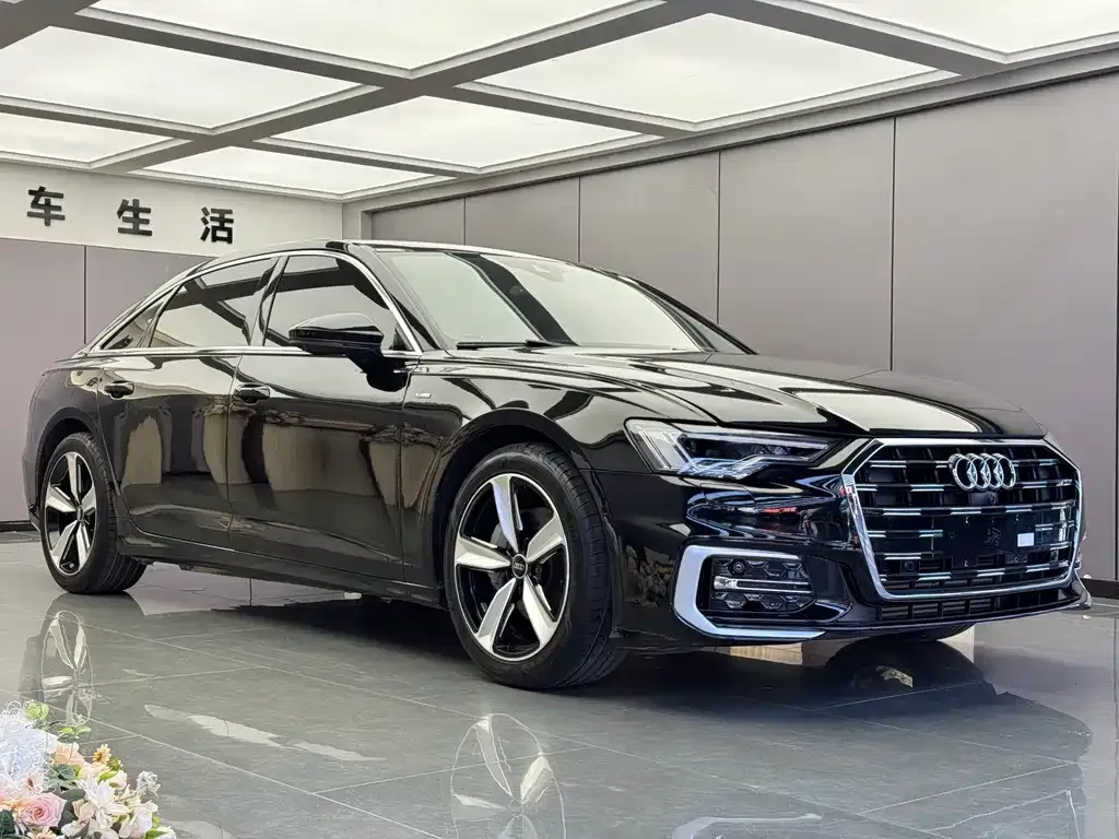 Audi A6L — фото 8