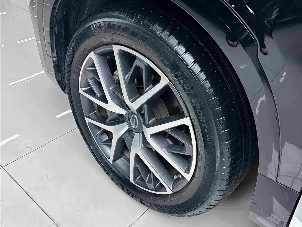 GAC Motor Trumpchi GS8 — фото 9