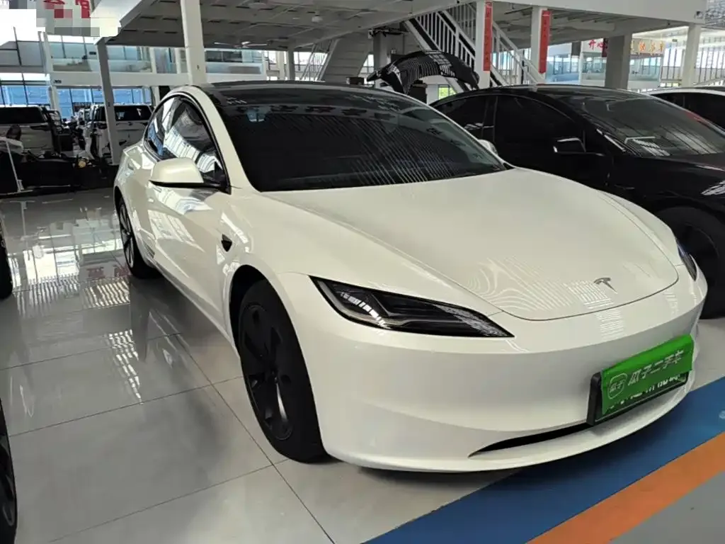 Tesla Model 3 — фото 5
