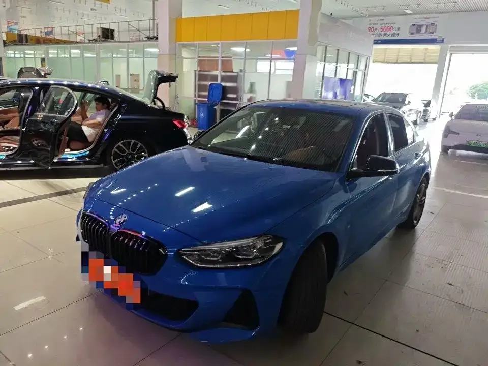 BMW 1 Series — фото 1
