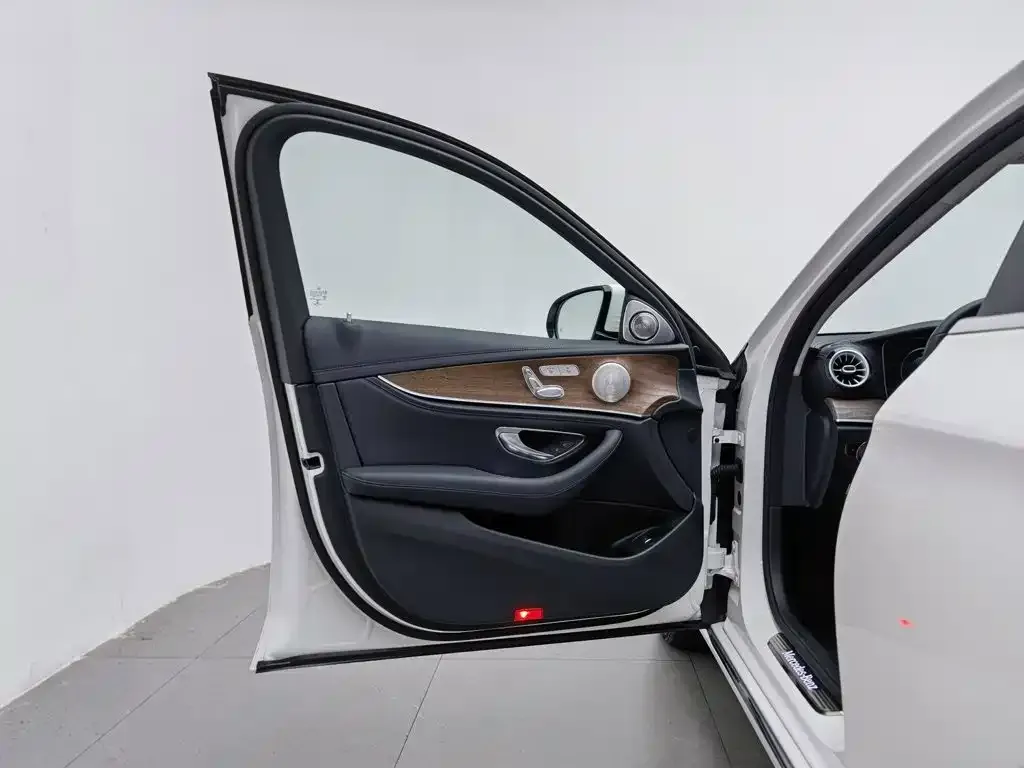 Mercedes-Benz E-Class New Energy — фото 3