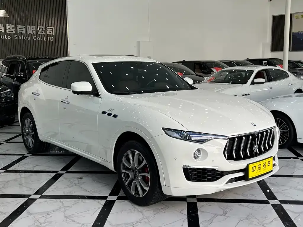 Maserati Levante — фото 8