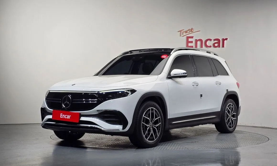 Mercedes-Benz EQB — фото 1